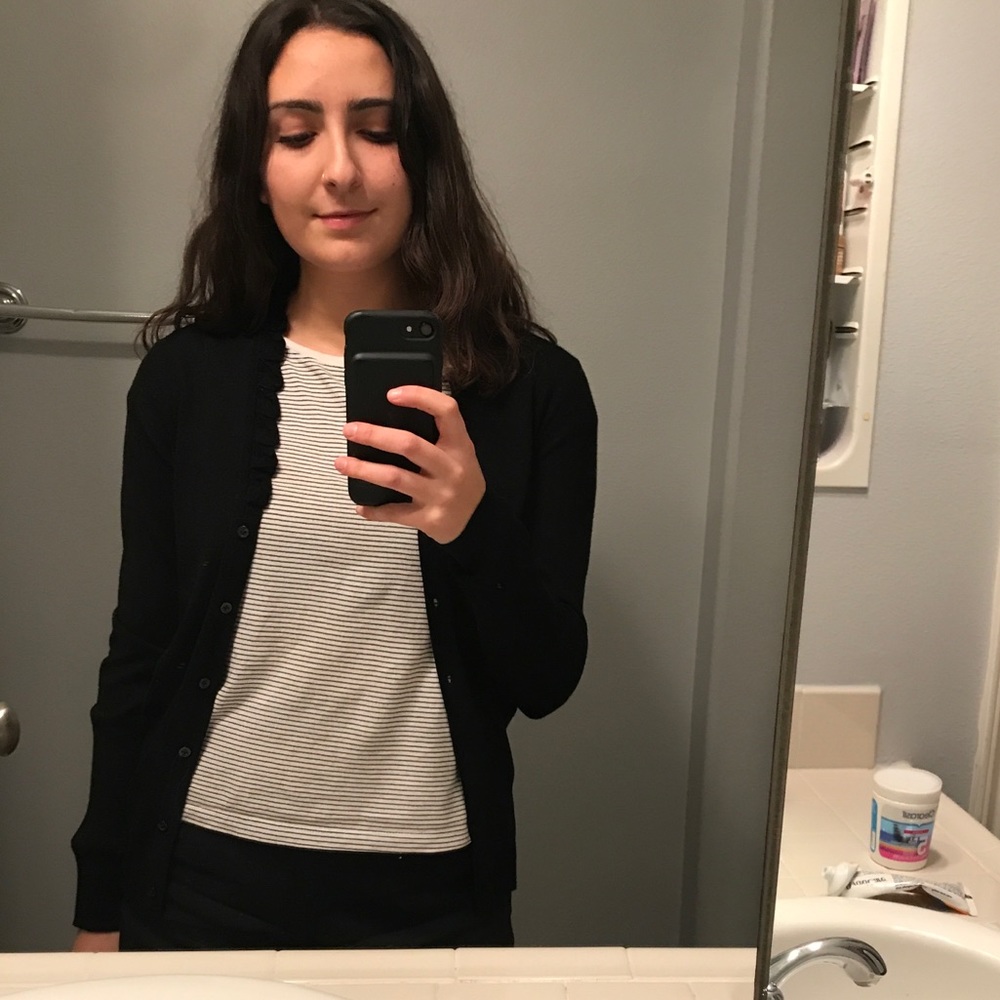Light Elie Tahari black sweater